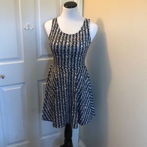 Soprano Black/White Dress Size M